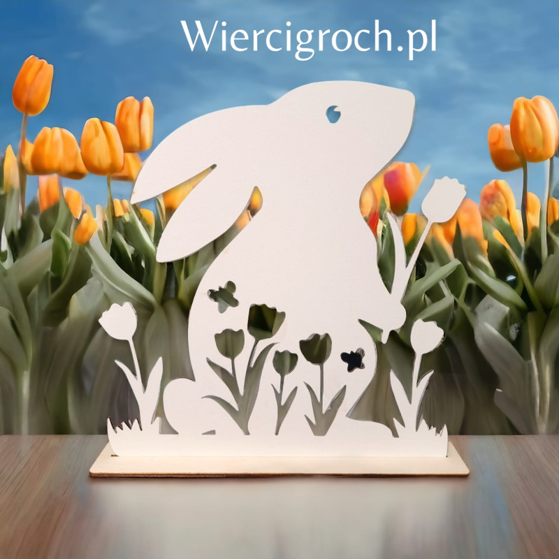 zając z tulipanem
